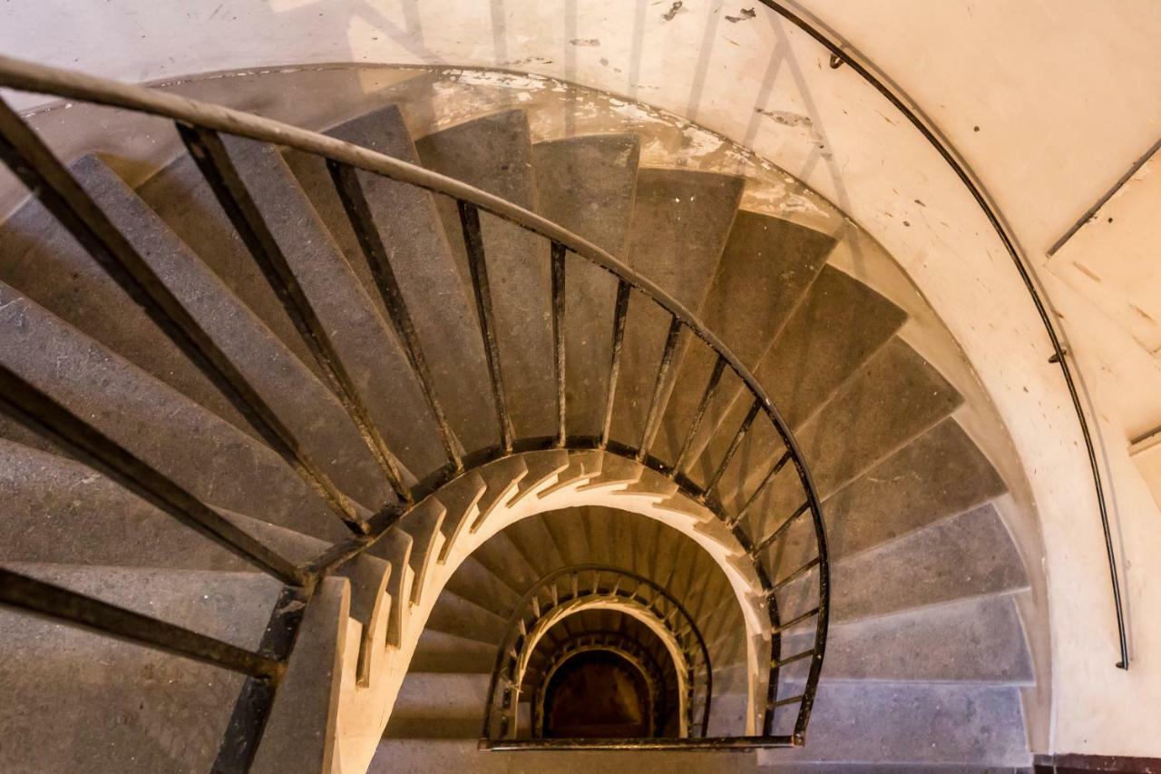 Glamour Leonina - Monti Rome