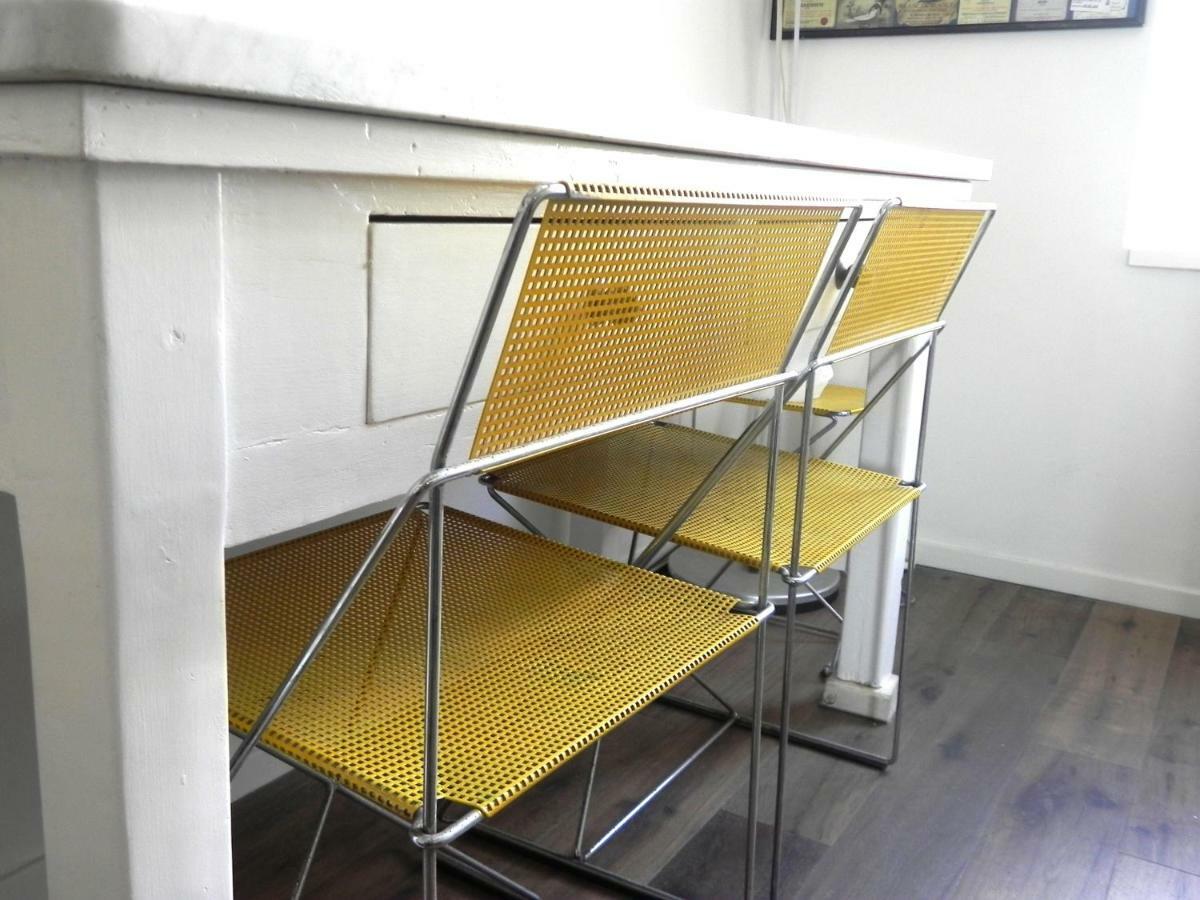 Line-up Apartment *