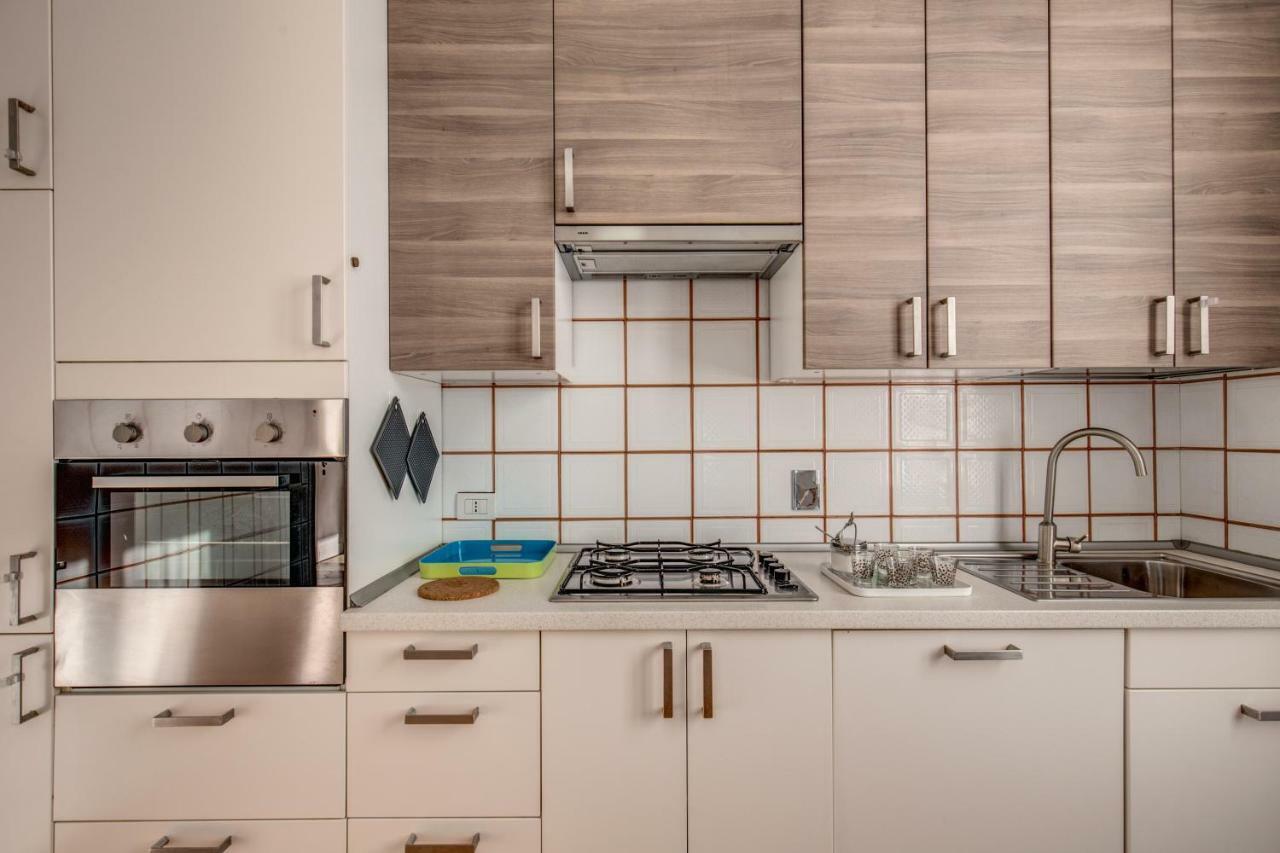 Casa Di Luca _ 3 Bdr Rome
