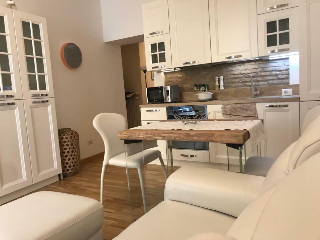 Apartment Dreaming House