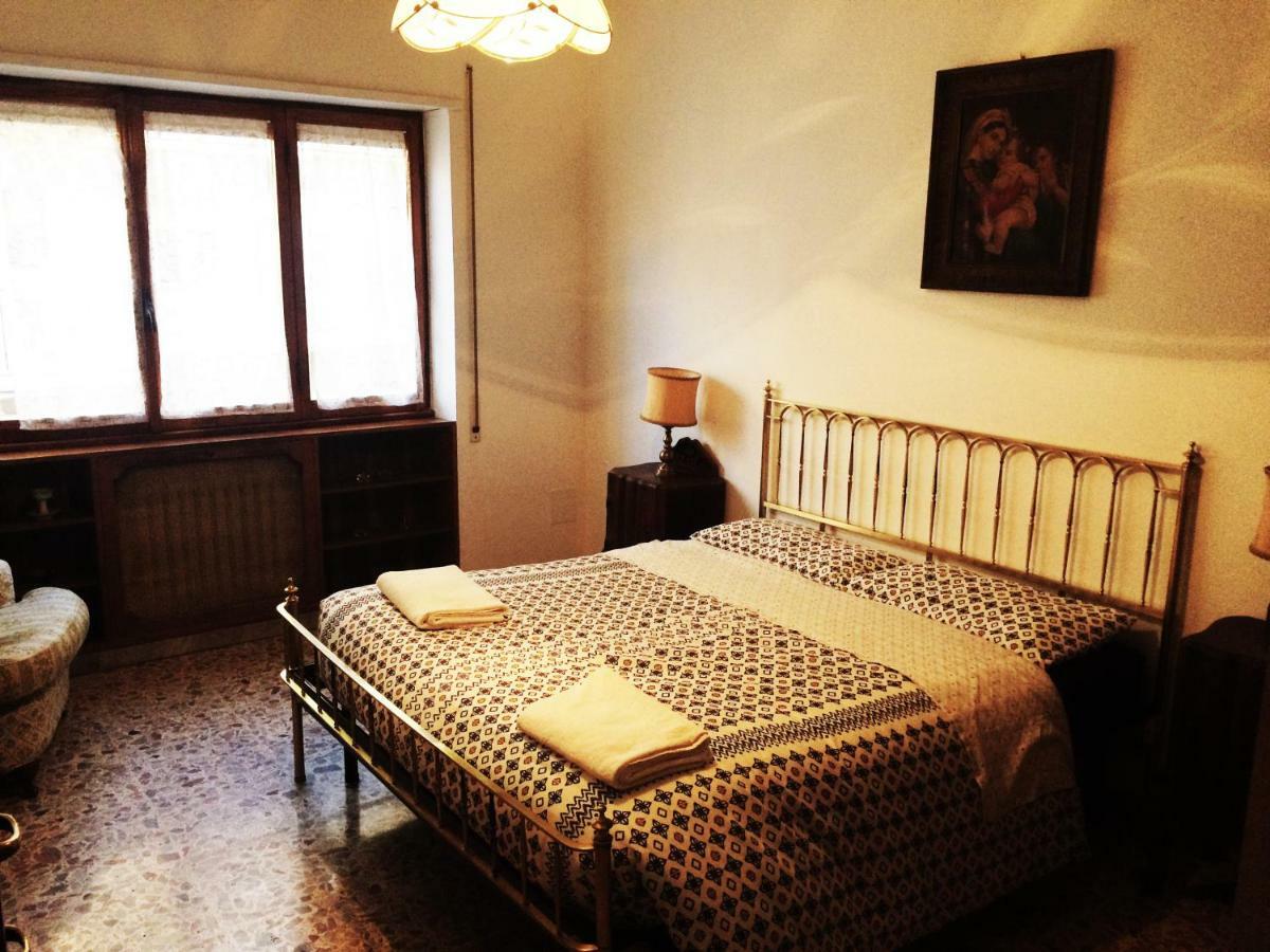 Manuela's Cozy Trastevere Appartamento *