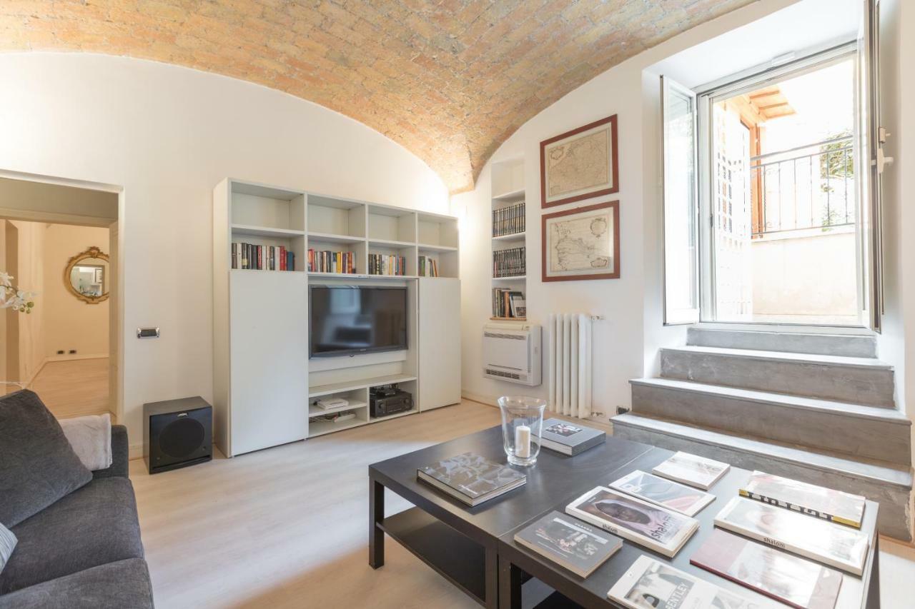 Amazing 4 Bedrooms With Garden * Rome