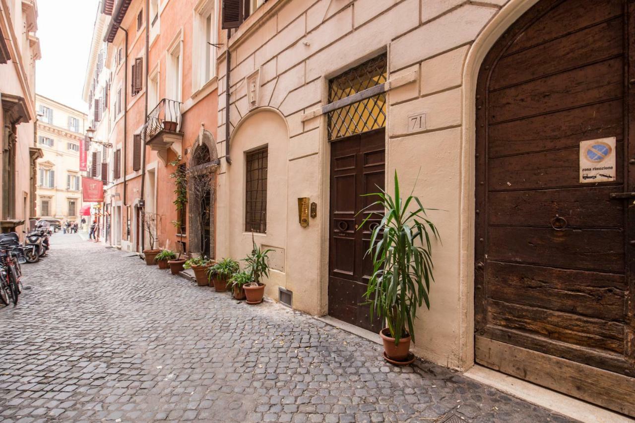 Apartment Fresh House Trevi 2 Rome