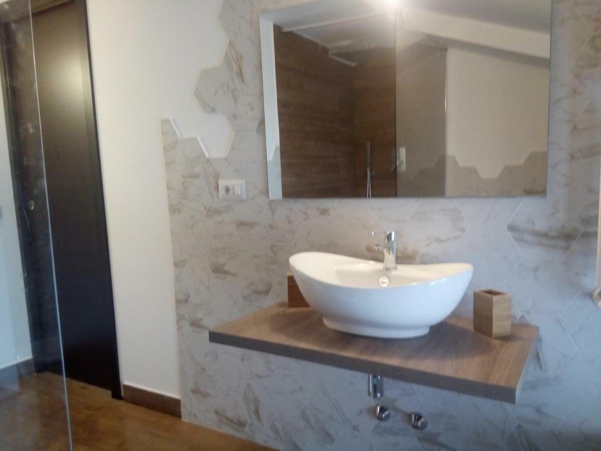 Glicini Bed & Breakfast 2*