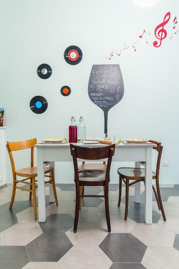 Vino E Vinili Bed & Breakfast