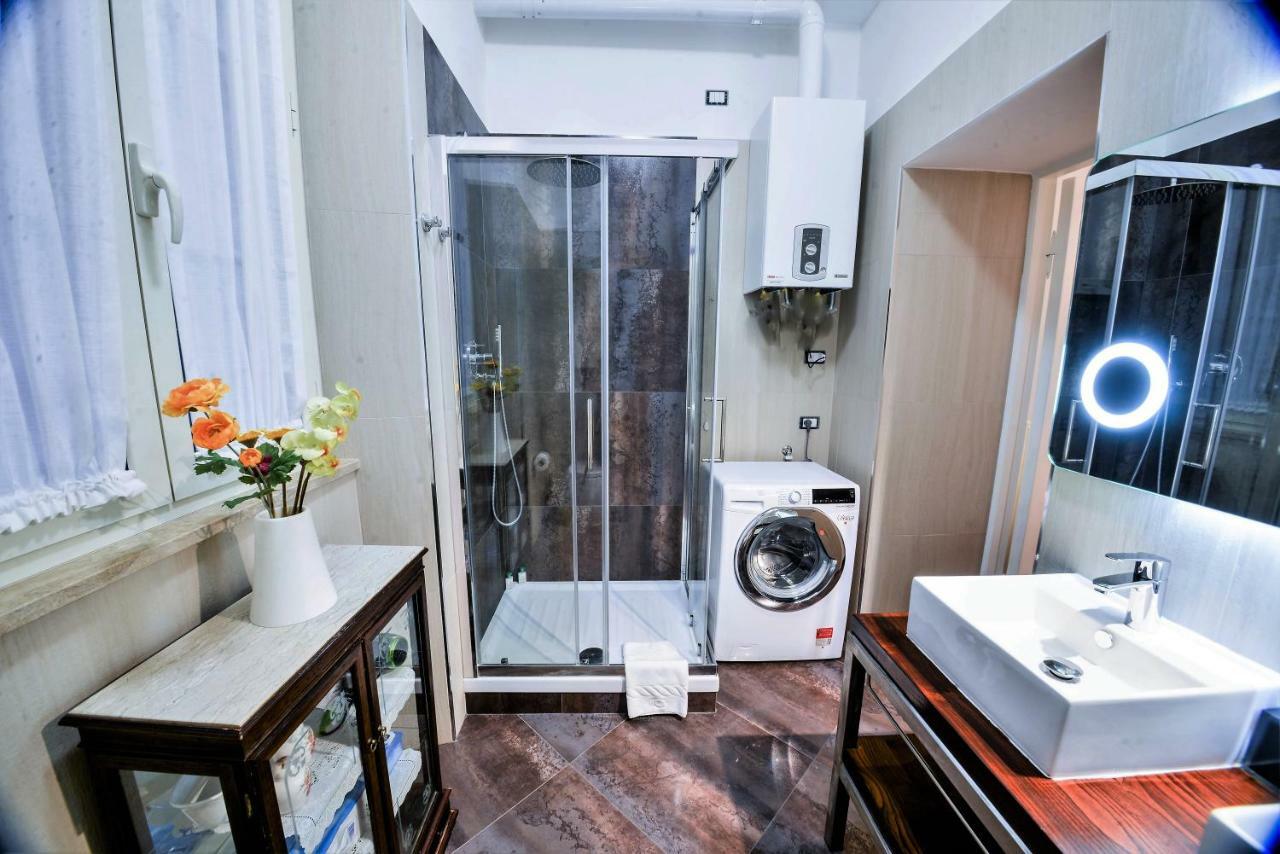 Noble Apartment *