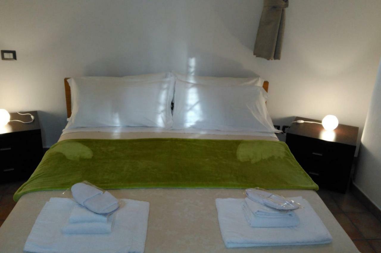 B&B Glicini Acomodação com café da manhã  2*