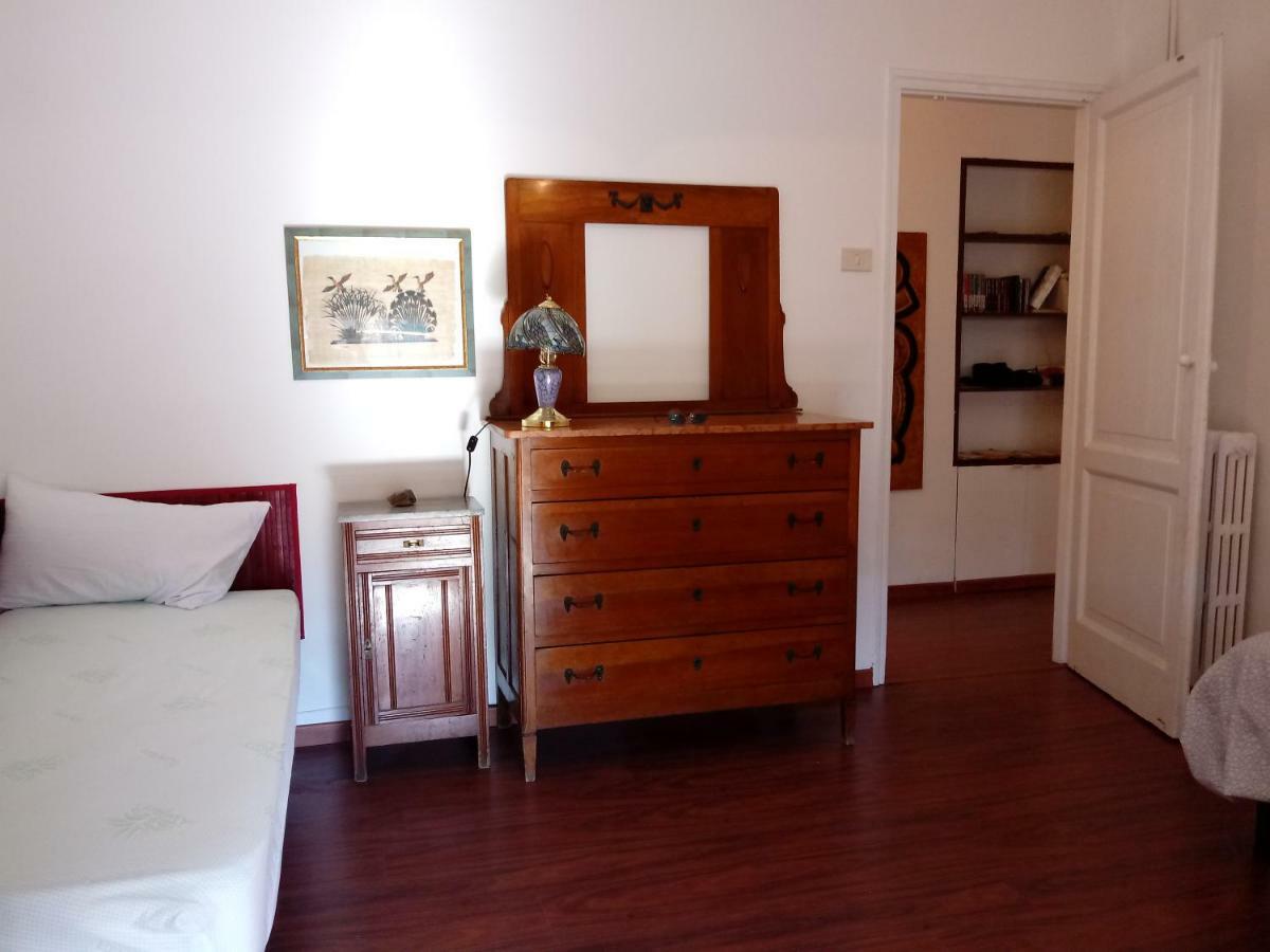 House Apartment *
