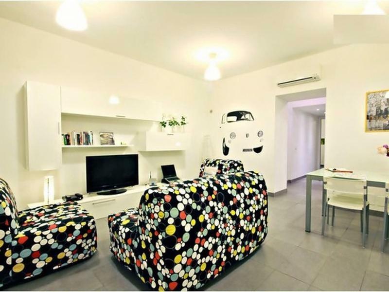 Cheap And Chic White At Coliseum Apartment