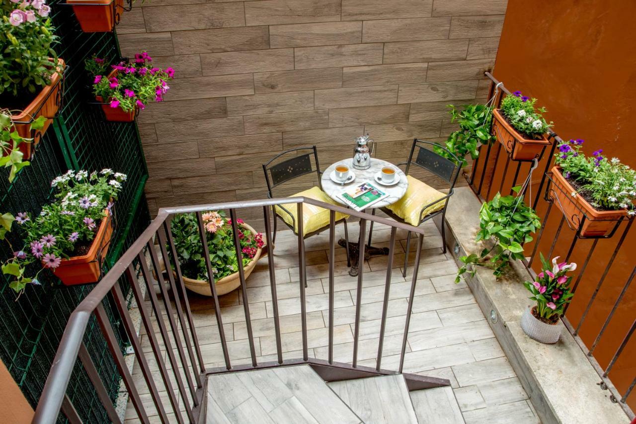 Gcf Luxury Suites, Guest house 2*
