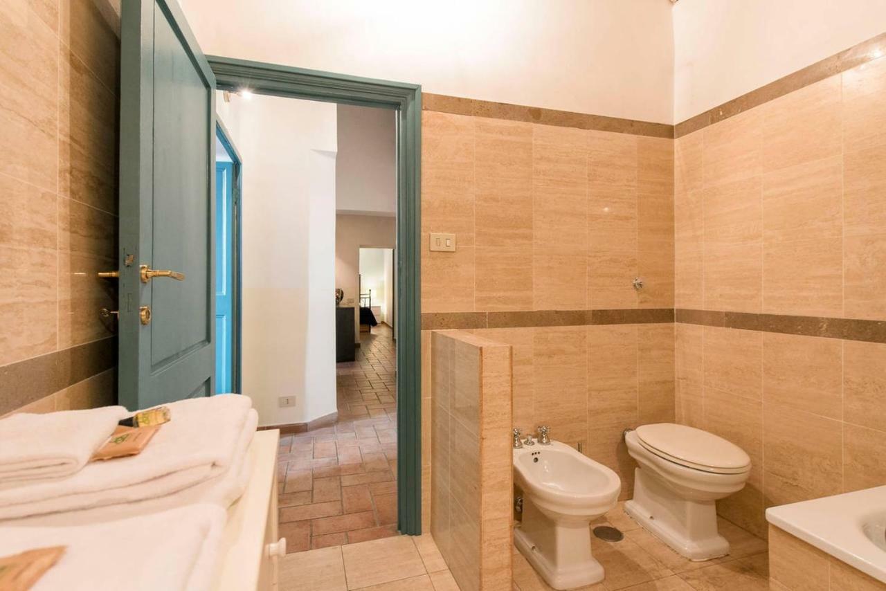 Domus Florea * Rome
