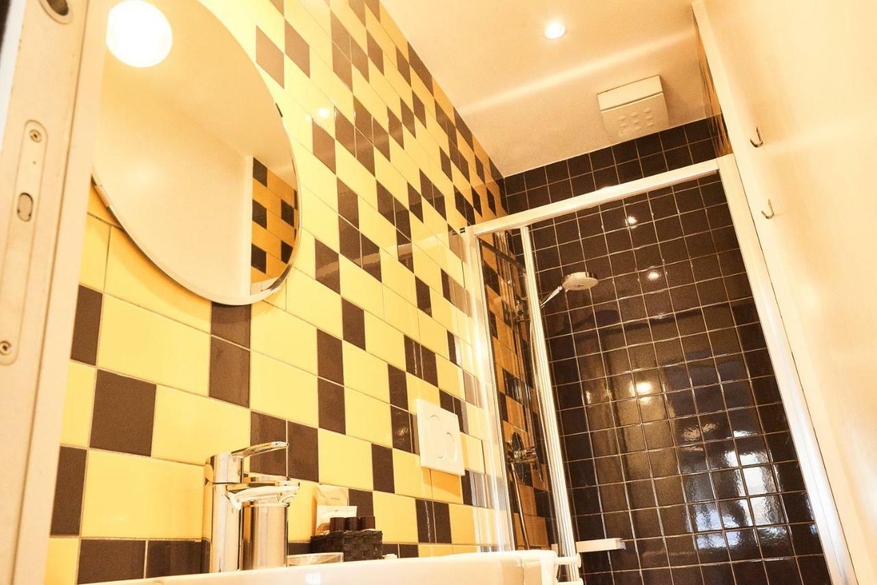 True Colors Guest house *
