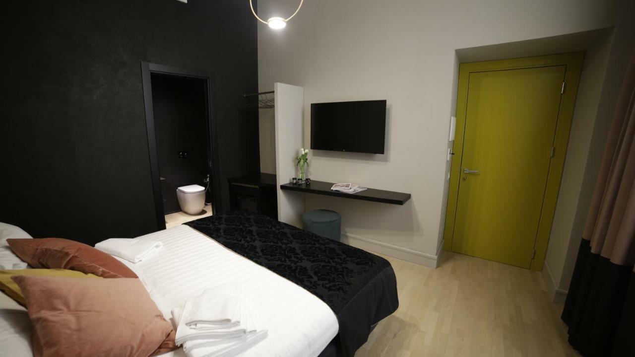 Suitelifetrevi Guest house Rome