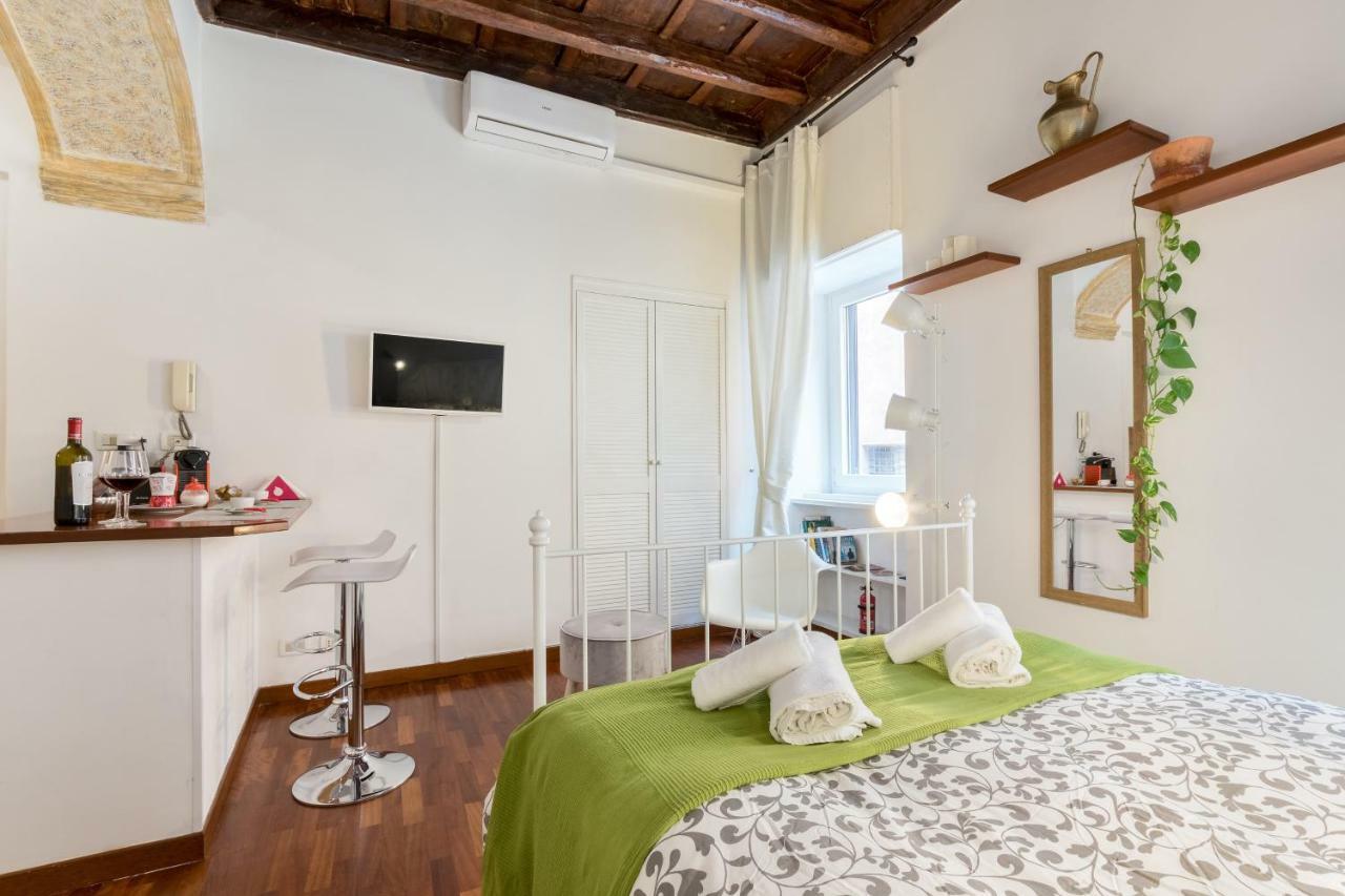 Enchanting Loft In Trastevere Casa vacanze Roma