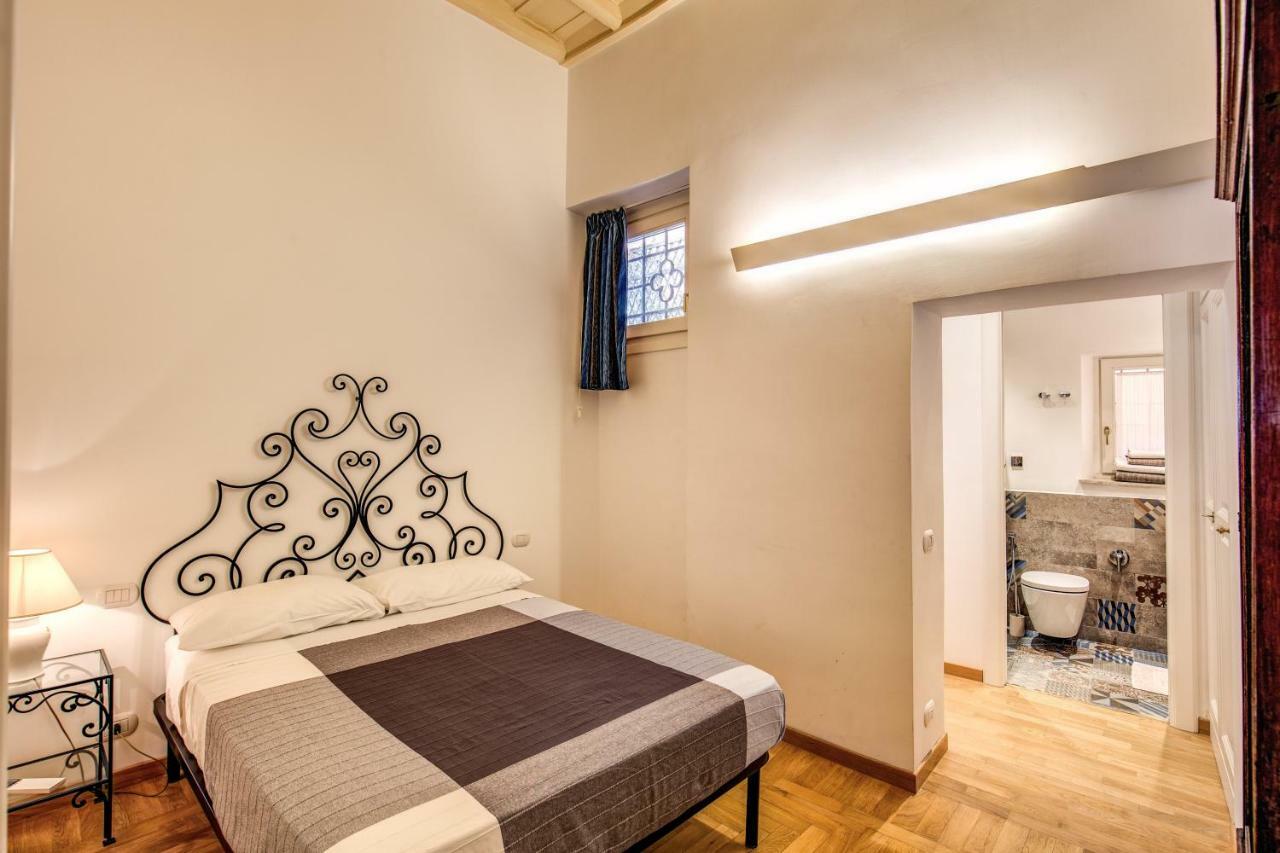 Apartment Dimension Trevi Rome