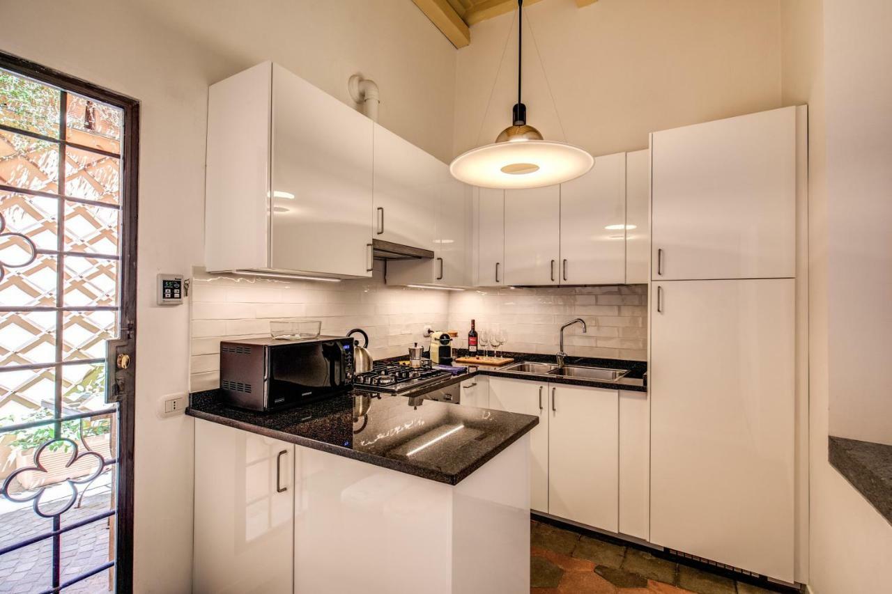 Apartment Dimension Trevi *