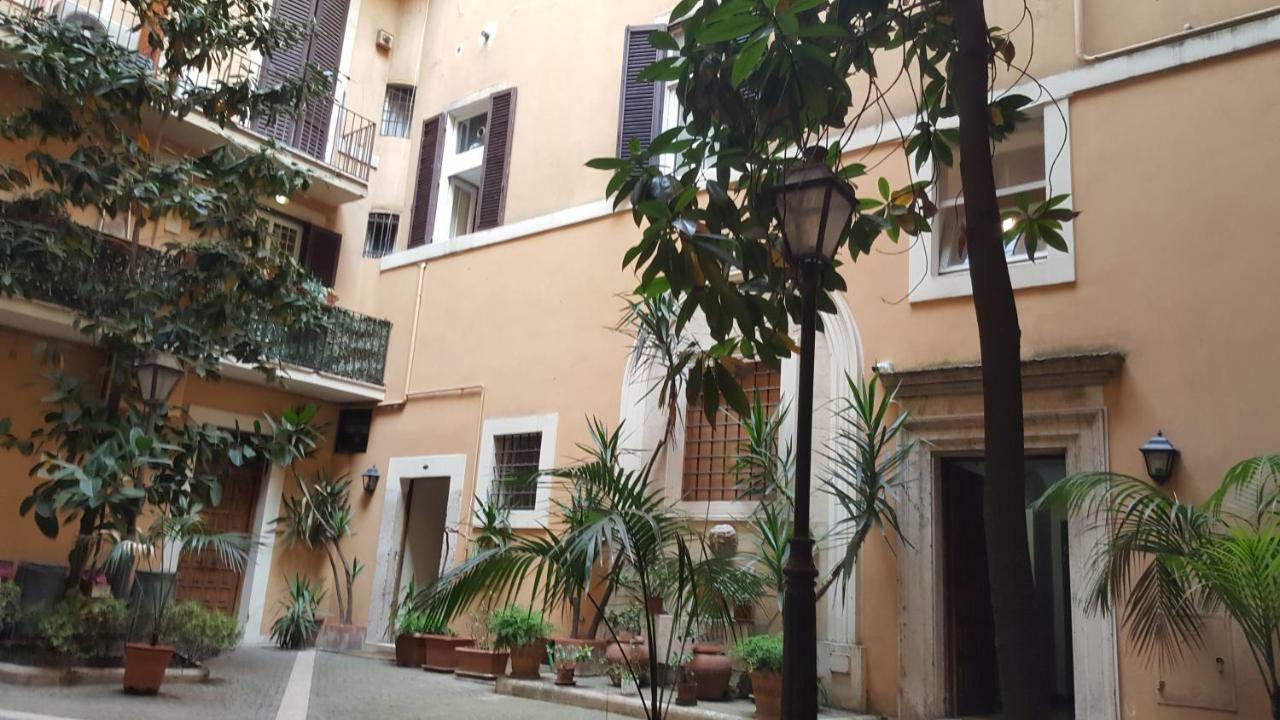 Amoroma Al Pantheon Apartment