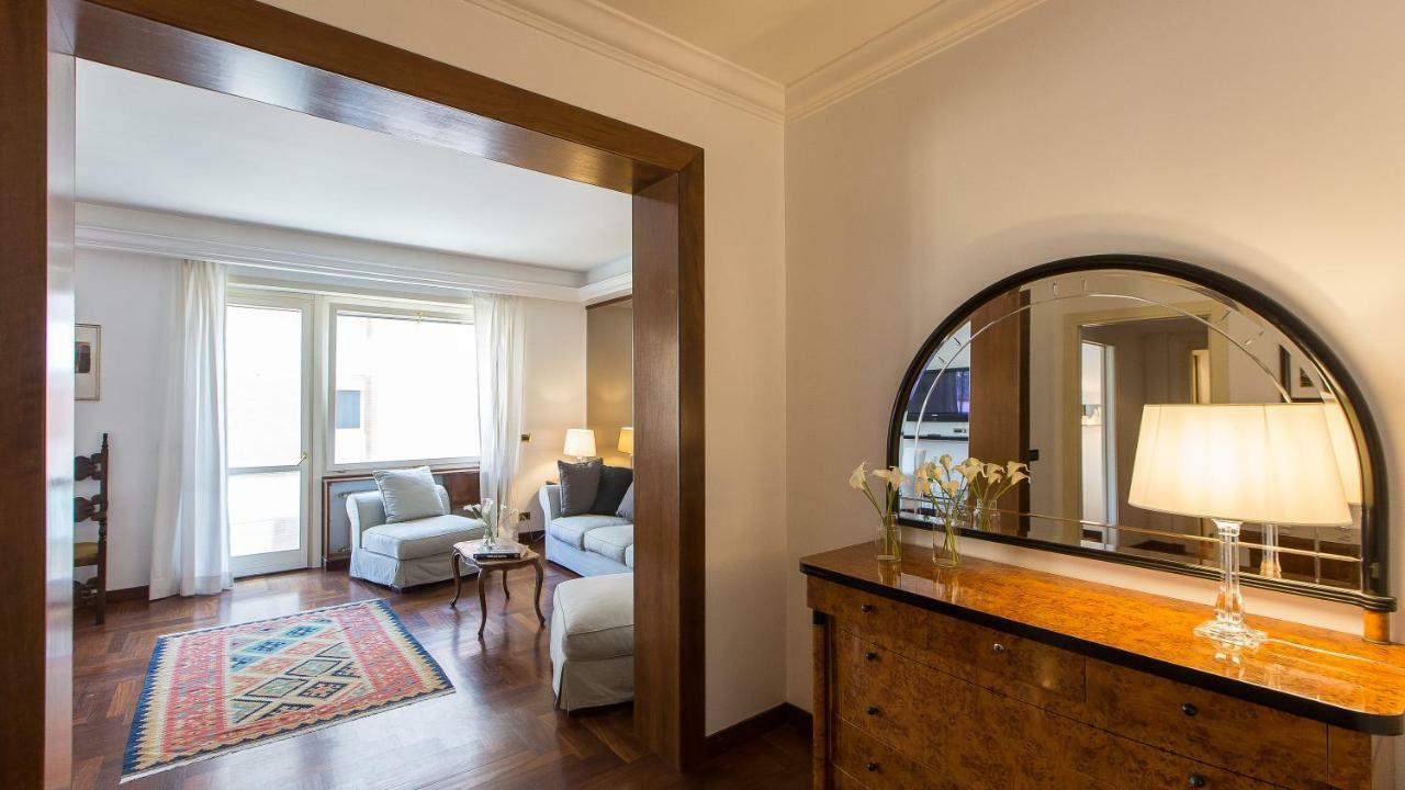 Apartment In Ponte Milvio