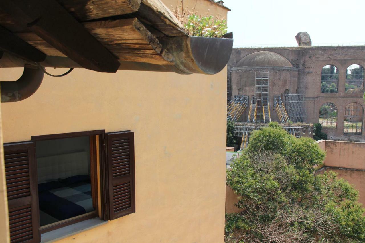 Attico Al Colosseo Con Vista * Rome