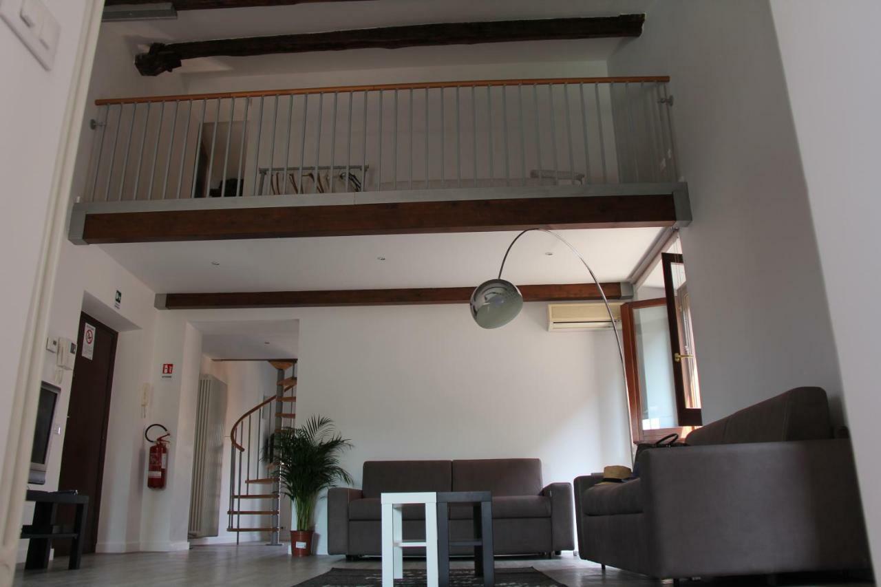 Attico Al Colosseo Con Vista Apartment Rome