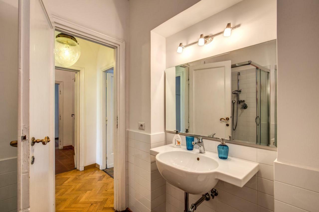 Campo Di Fiori 2 Bedroom Via Giulia Appartamento Roma
