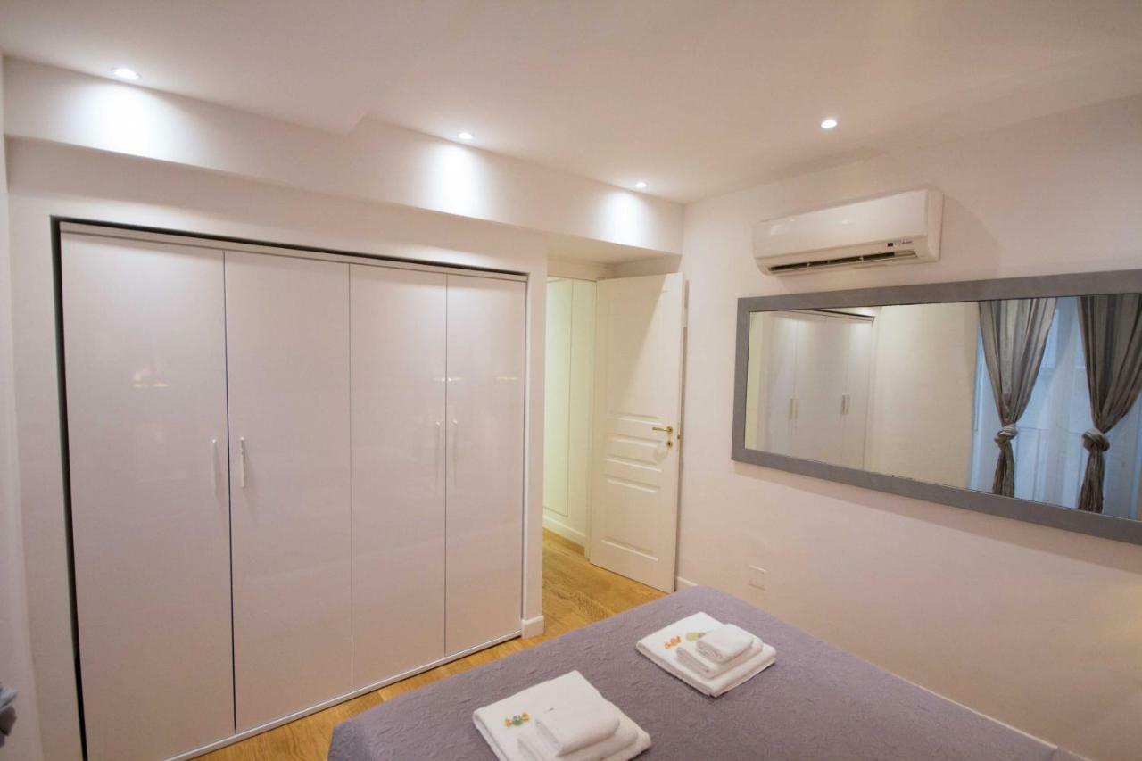Apartment Via Del Corso Rome
