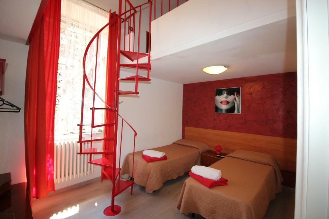 Paradisio Bed & Breakfast 3*