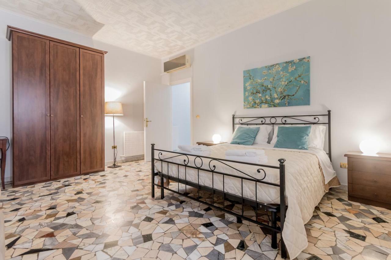 House Grimaldi Rome
