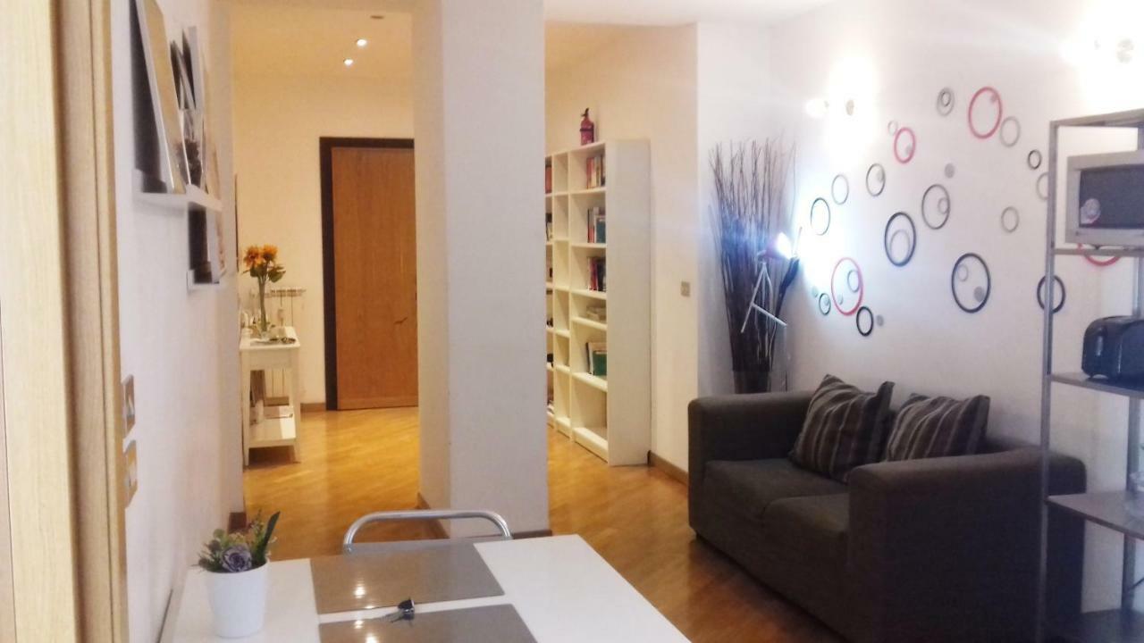We Love It Apartment
