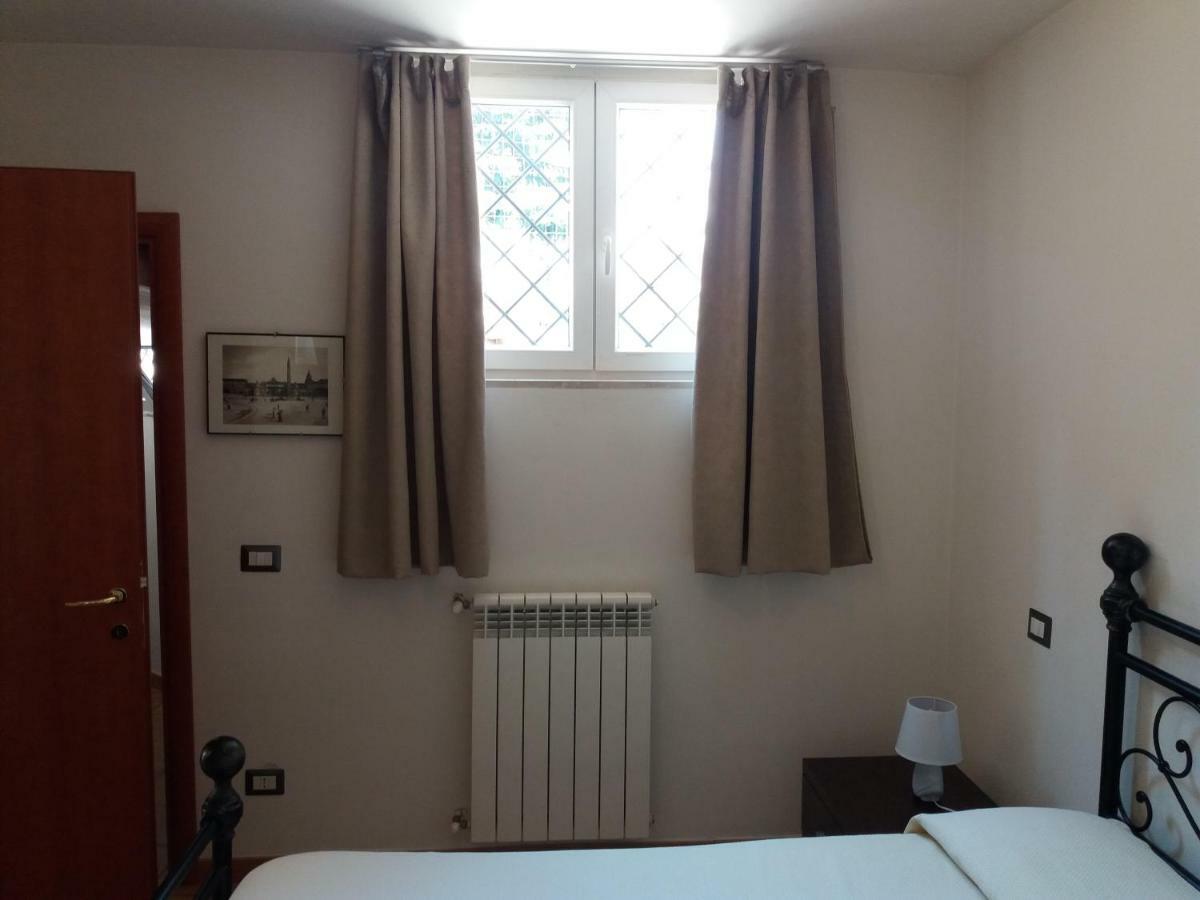 Glicini Rome