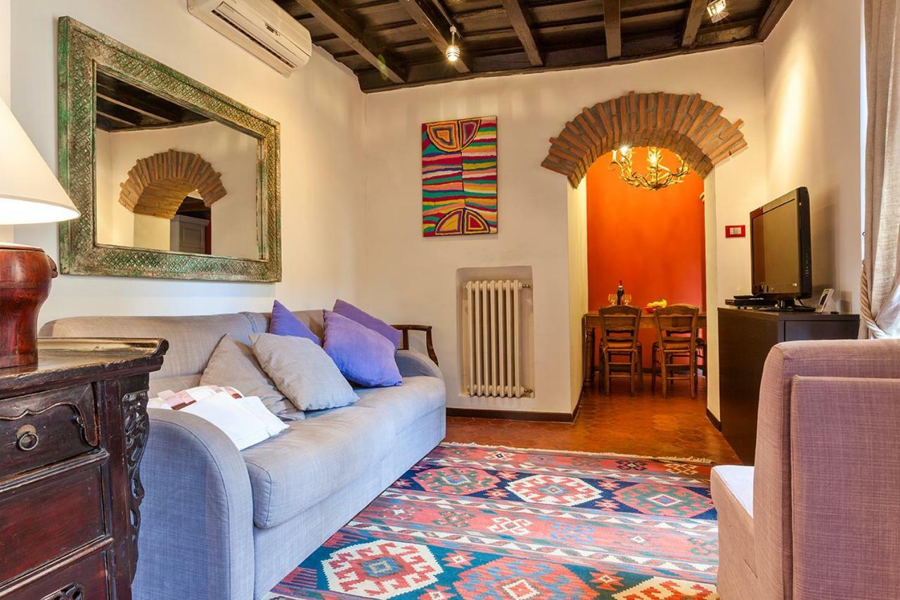 Charming Roman Holidays In Trastevere Roma
