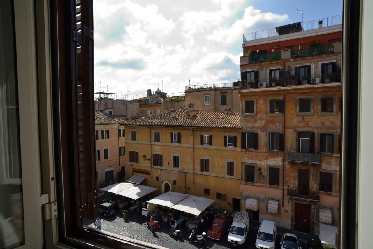 Livia - Trastevere *