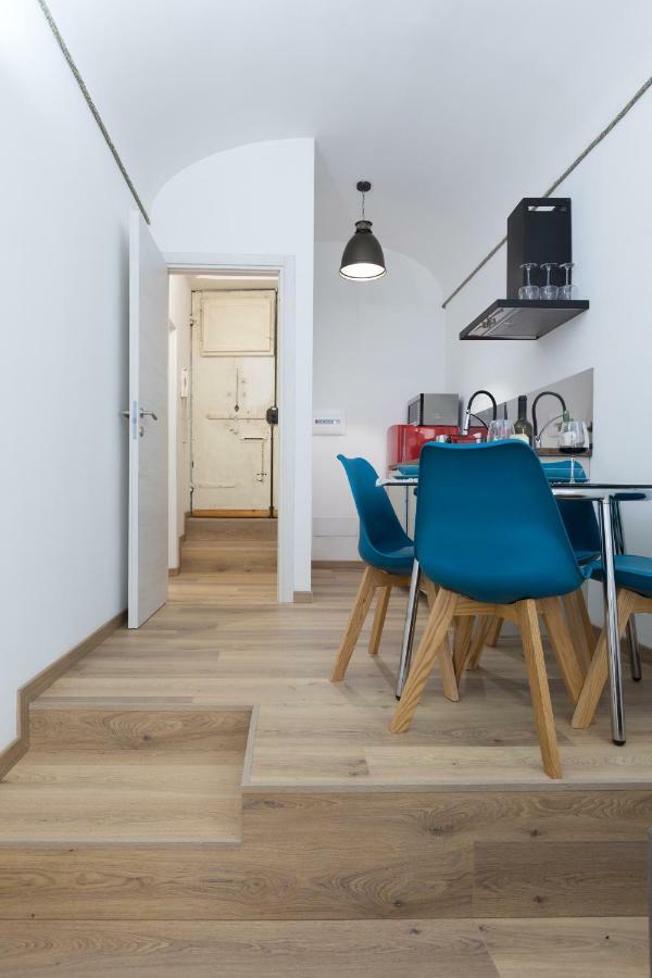 Therightplace4you Romafontanellaborghese Apartment