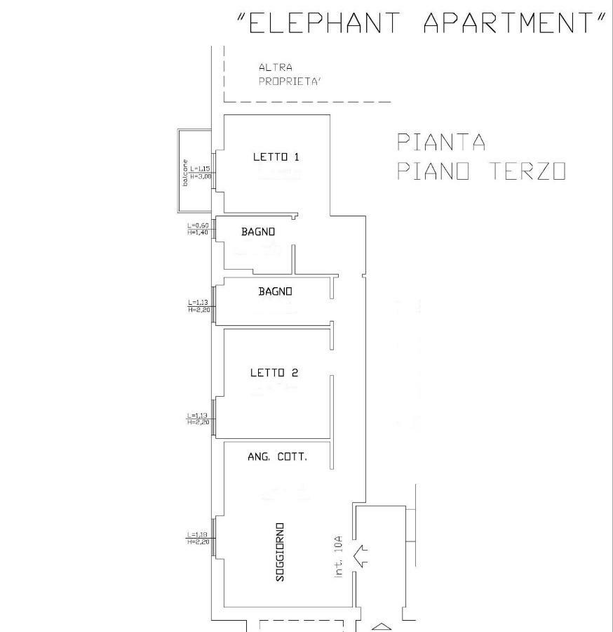 Elephant + 2 Bathrooms * Rome