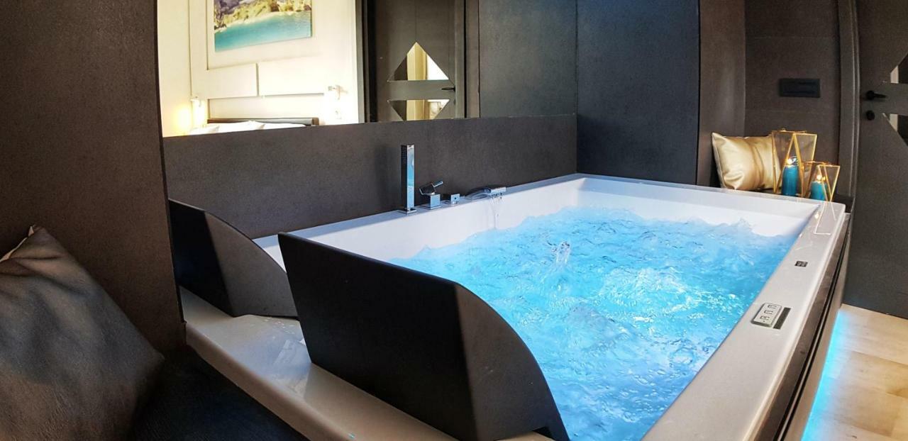 Lux- Spanish Steps 60a Exclusive Apartment *