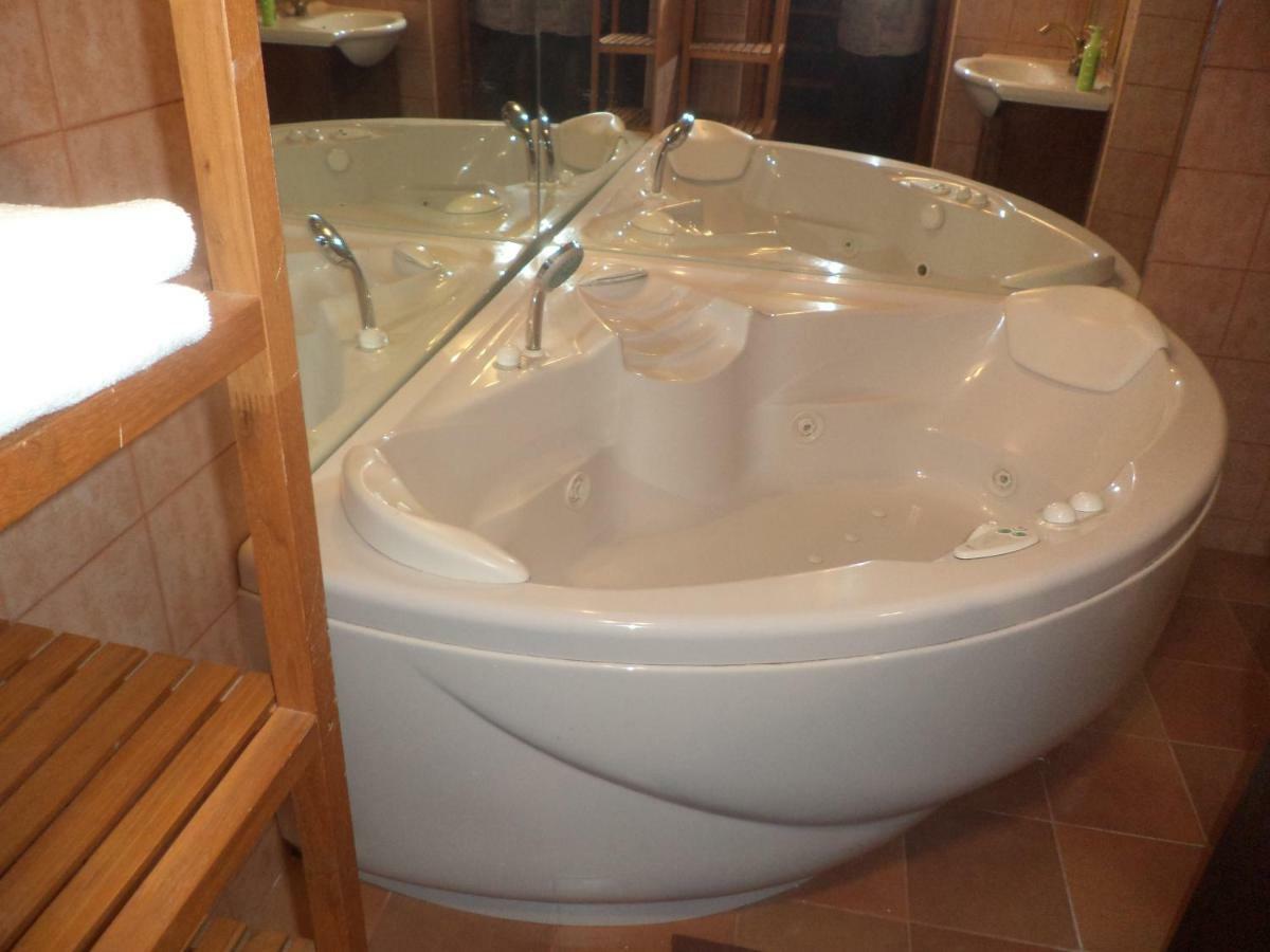 Jacuzzi Quo Vadis