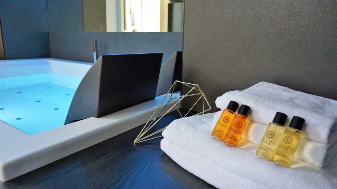 Lux- Spanish Steps 60a Exclusive Apartment *