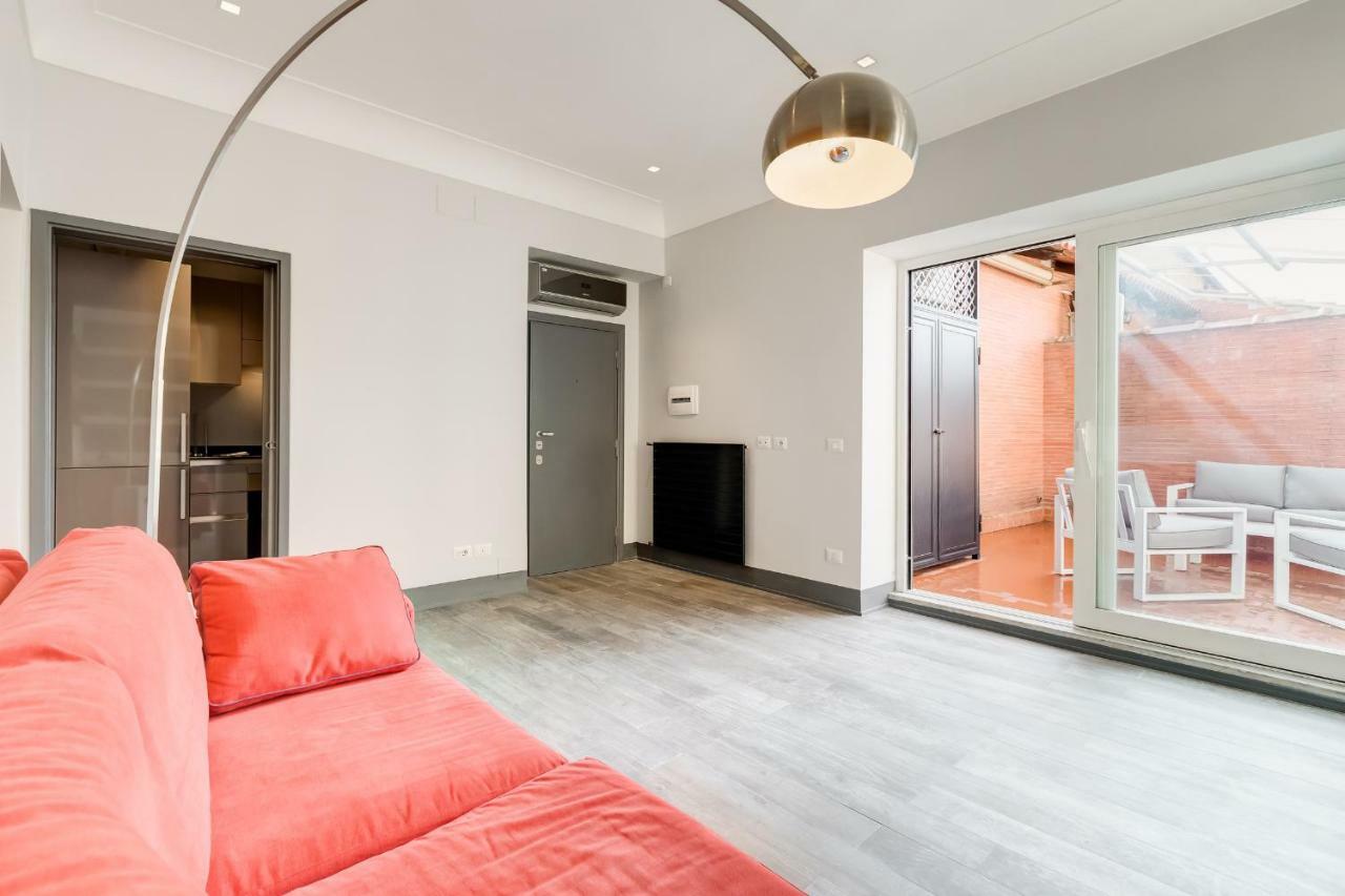 Trevi Area Penthouse Appartement