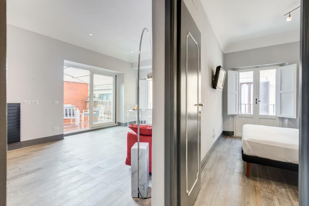 Trevi Area Penthouse Appartement
