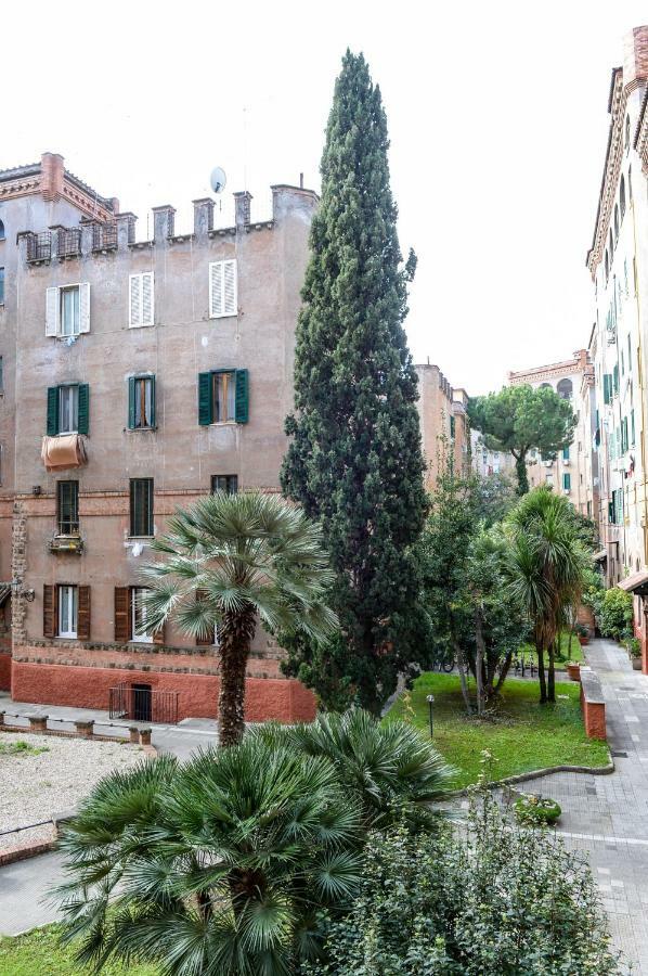 Vaticano Andrea Doria Apartment *
