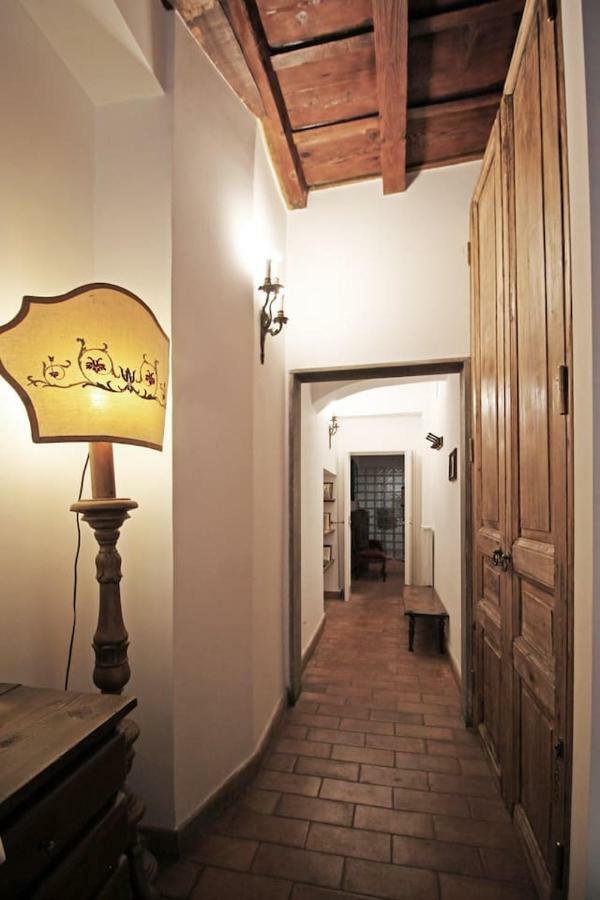 Monti Bespoke * Rome