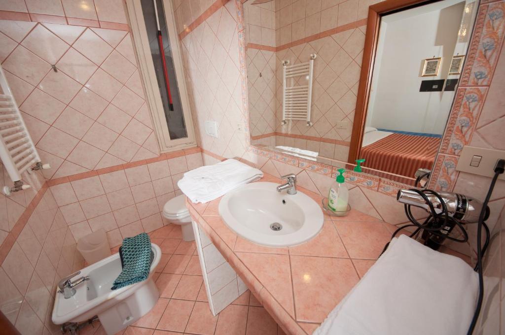Babri Simim Taj Bed & Breakfast 3*