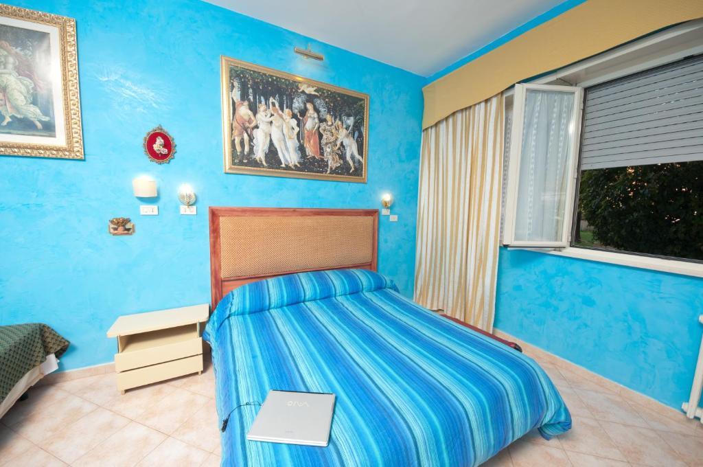 Babri Simim Taj 3*