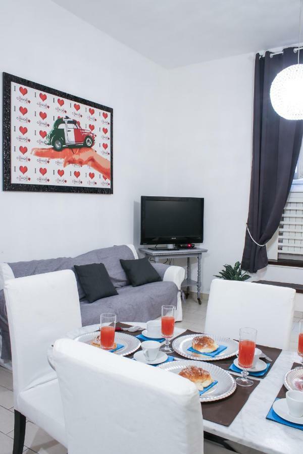 Apartment Chroma Farinone 28 *