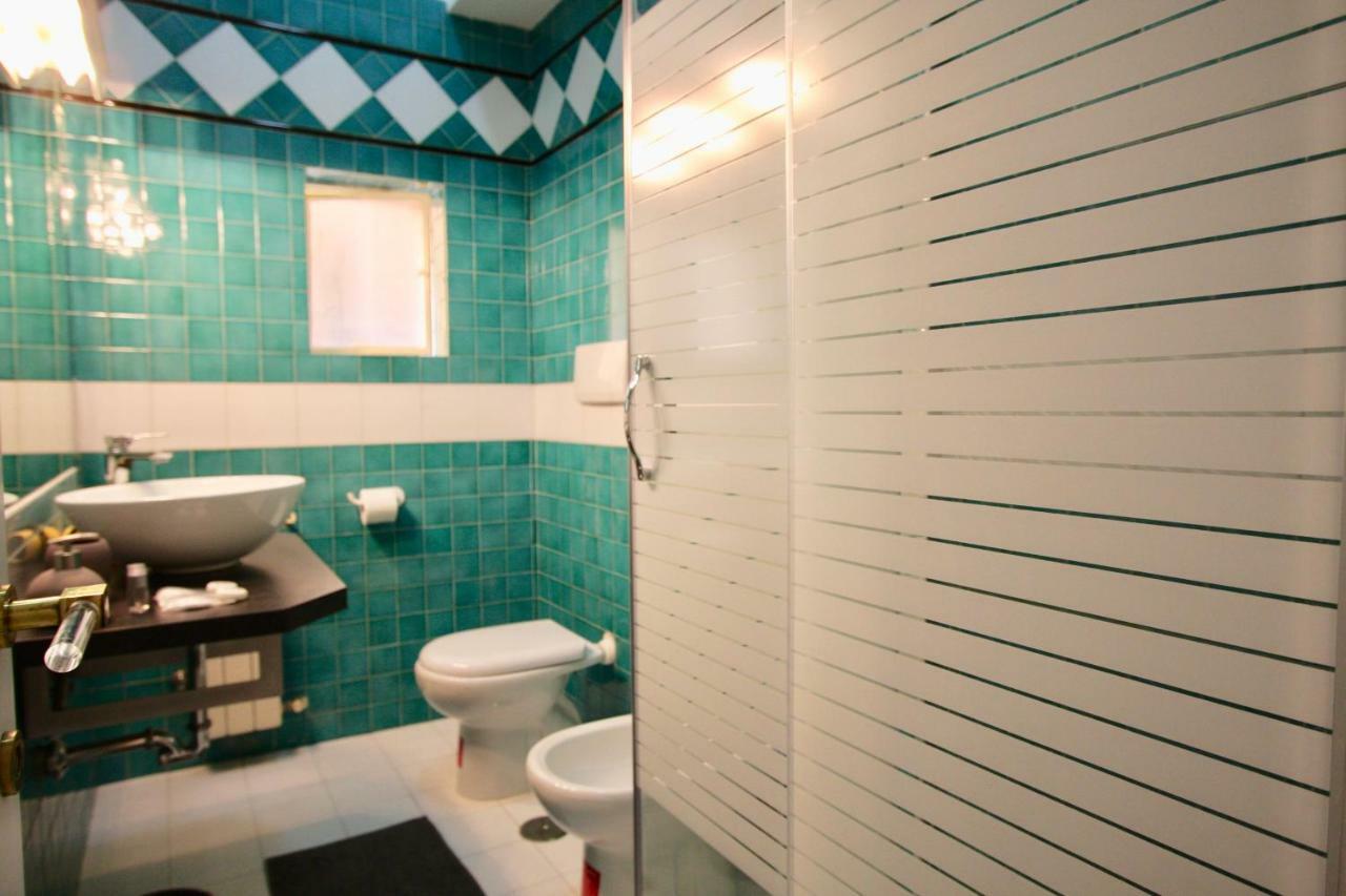Monti Luxury Guest house *