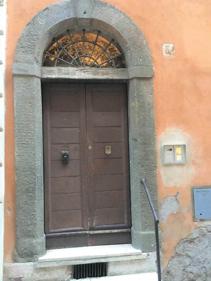 Chroma Farinone 28 Rome