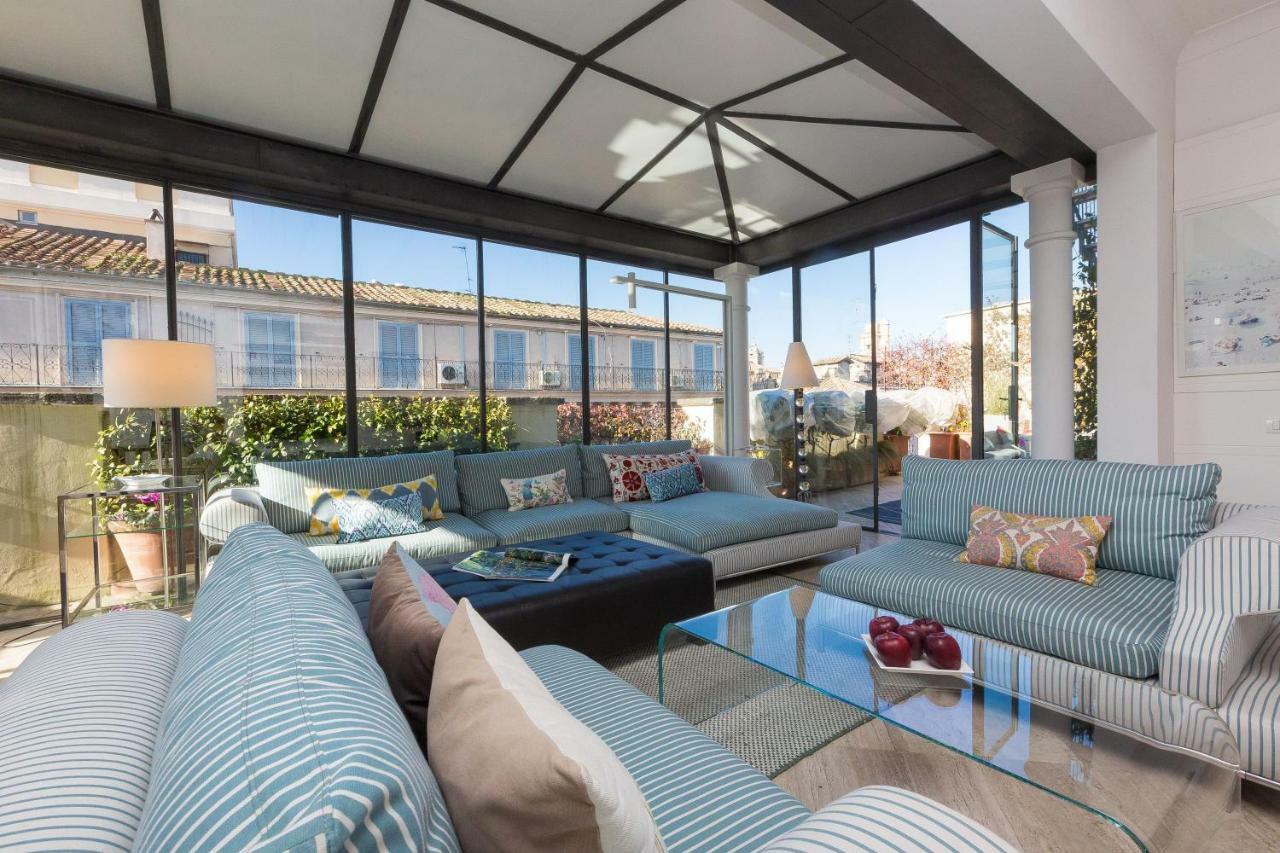 Amazing Penthouse Piazza Venezia Apartment *