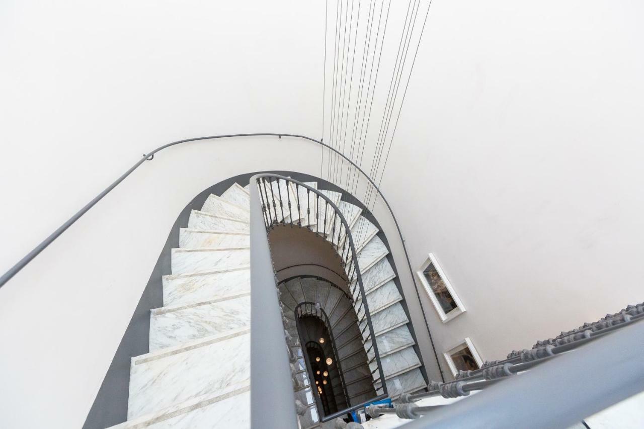 Amazing Penthouse Piazza Venezia Apartment