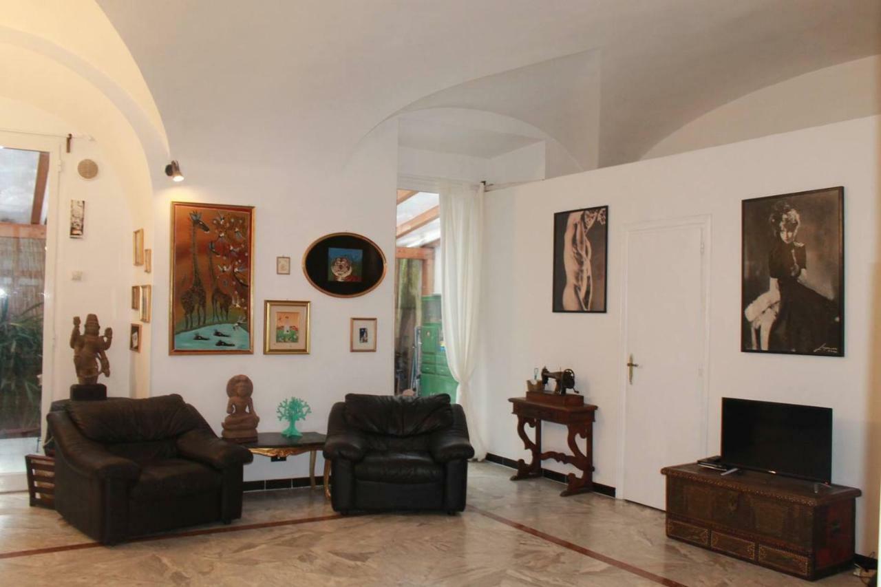 Elly's Loft Apartment *