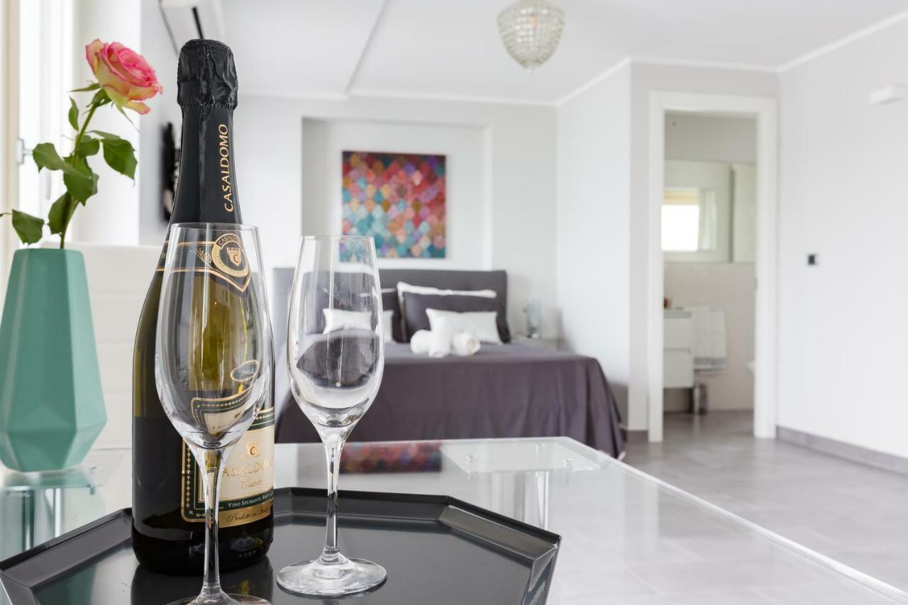 Penthouse 40 In Trastevere With Seasonally Jacuzzi Appartamento Roma
